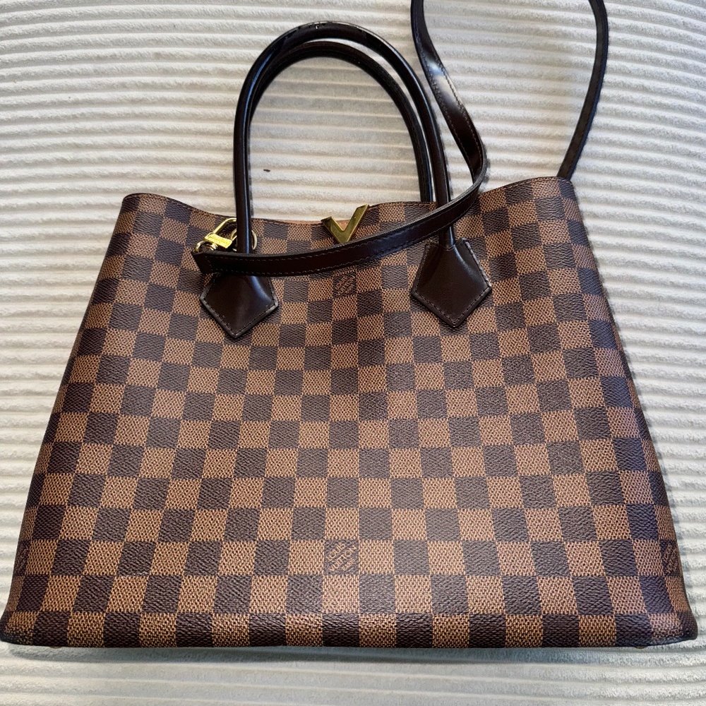 Louis Vuitton Kensington